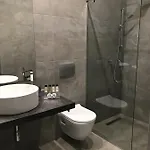 Golden View Отель Дхерми