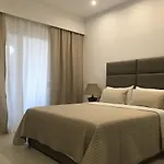 Golden View Отель